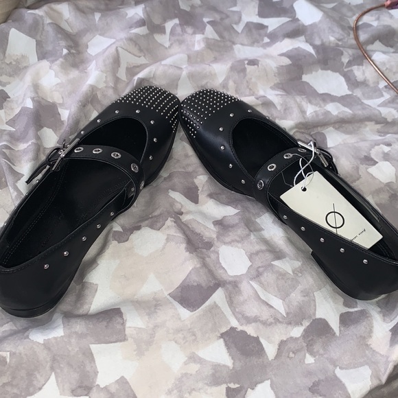 COPY - Design Concept Studio Leather Flats Size 7 - Picture 6 of 7